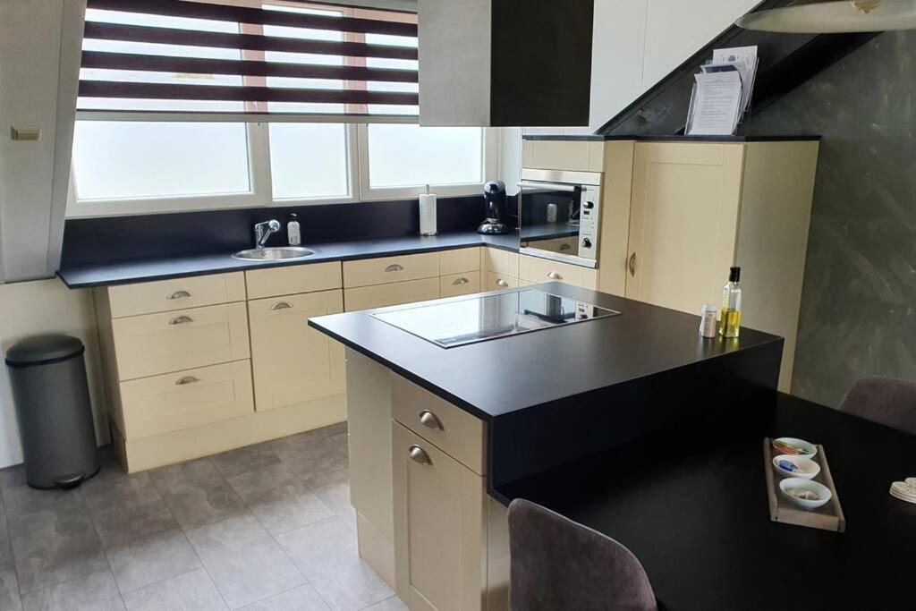 Vrijstaand / Landelijk Appartement Met Uitzicht! De Wijk Eksteriør bilde