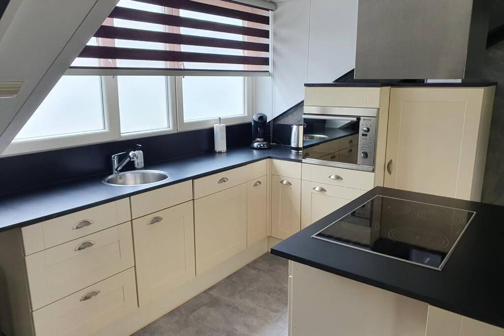 Vrijstaand / Landelijk Appartement Met Uitzicht! De Wijk Eksteriør bilde