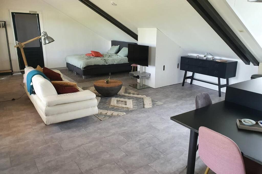 Vrijstaand / Landelijk Appartement Met Uitzicht! De Wijk Eksteriør bilde